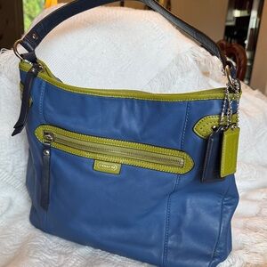 Coach Daisy Spectator Blue and Olive green leather Shoulder bag with 2 hang tags